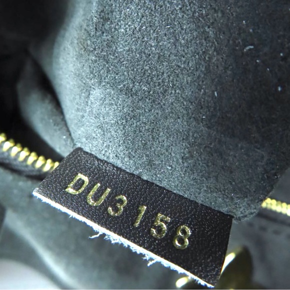 🖤 DISCONTINUED 🖤 Louis Vuitton Flower Hobo - Picture 7 of 14